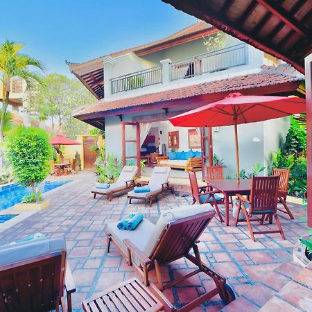 Villa Naga Maya Легіан Екстер'єр фото